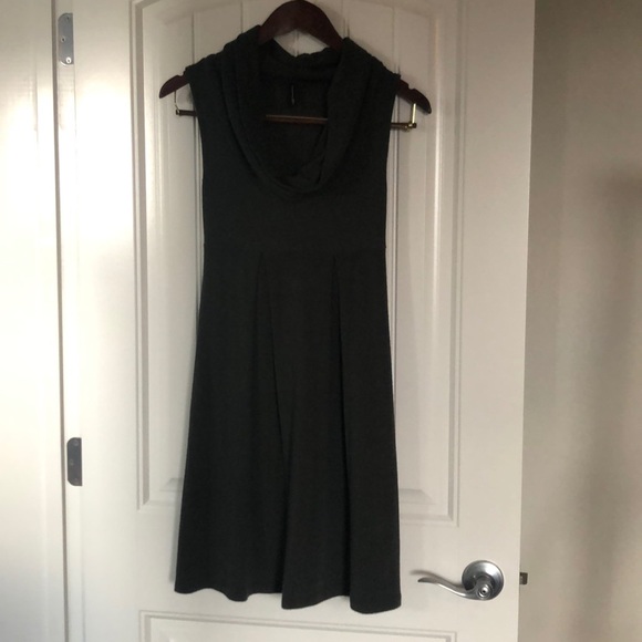 Hunter green dress - Picture 1 of 2